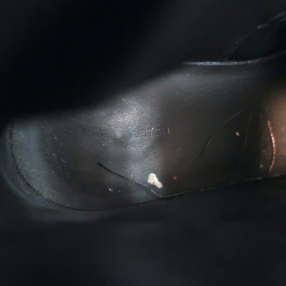 LOUIS VUITTON RANGER BOOTS WITH PATCHES BLACK LEATHER SIZE 40 FLAT COMBAT BOOTS - Picture 10 of 12